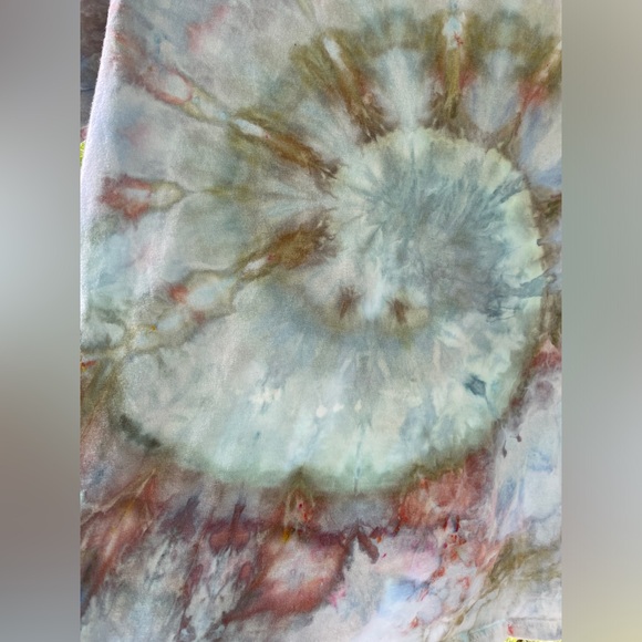 Fossils&Shells: One of a Kind Ice Dyed T-shirt - Spiral - Men’s/Unisex Small - Picture 4 of 12